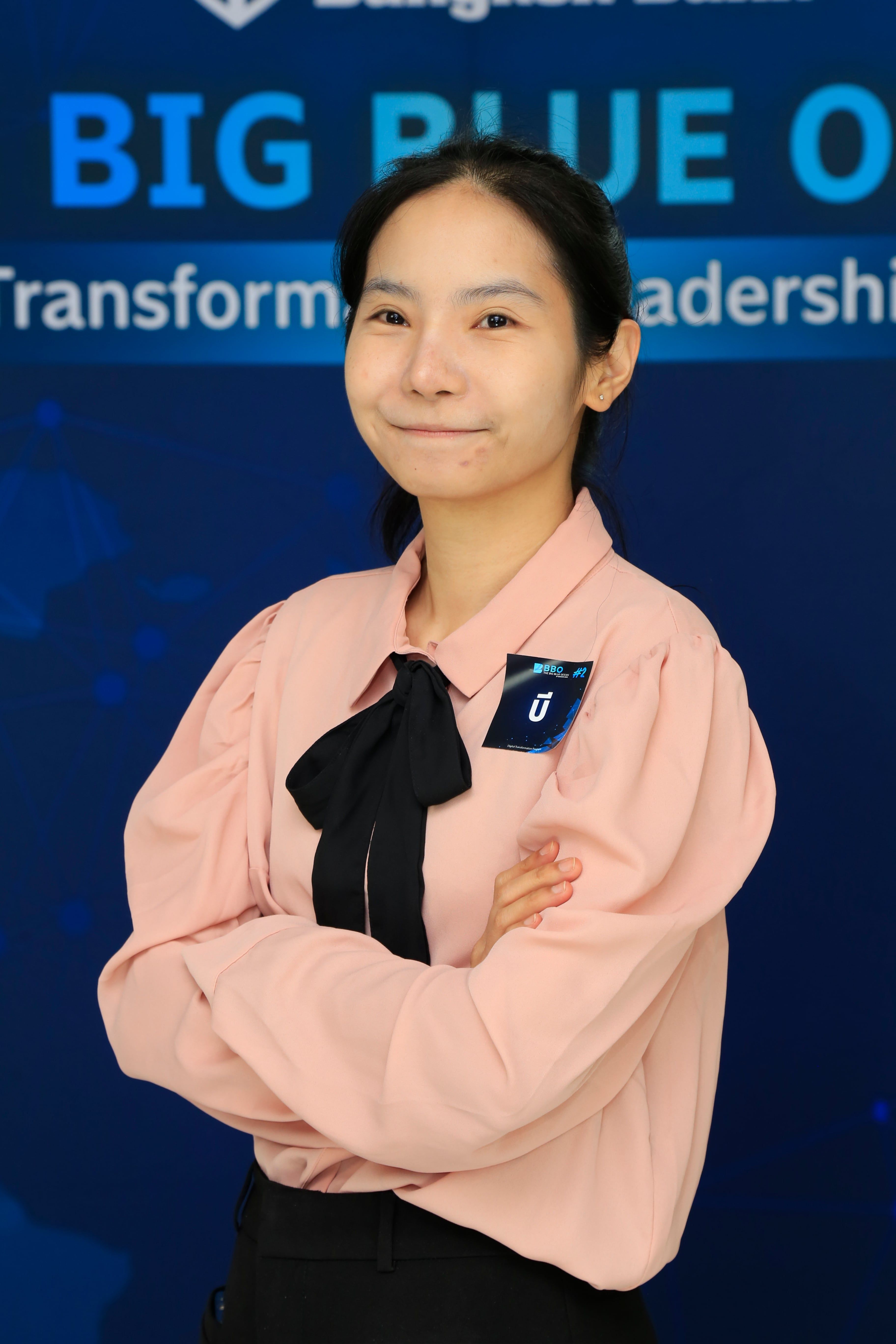 ภคินี	ตรีรัตนวงศ์